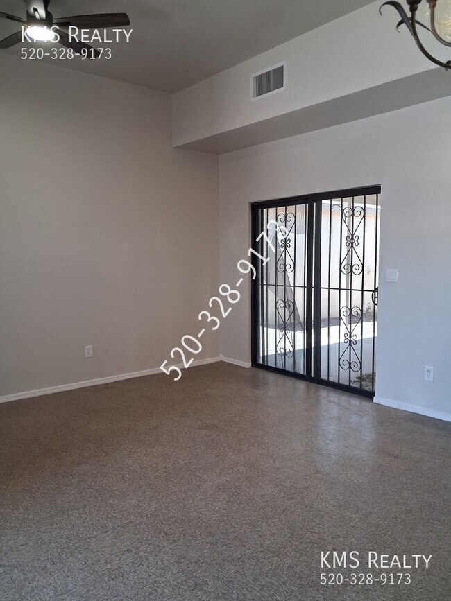 Photo - 2867 N Tolman Dr