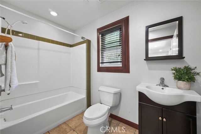 Photo - 33 Elm St