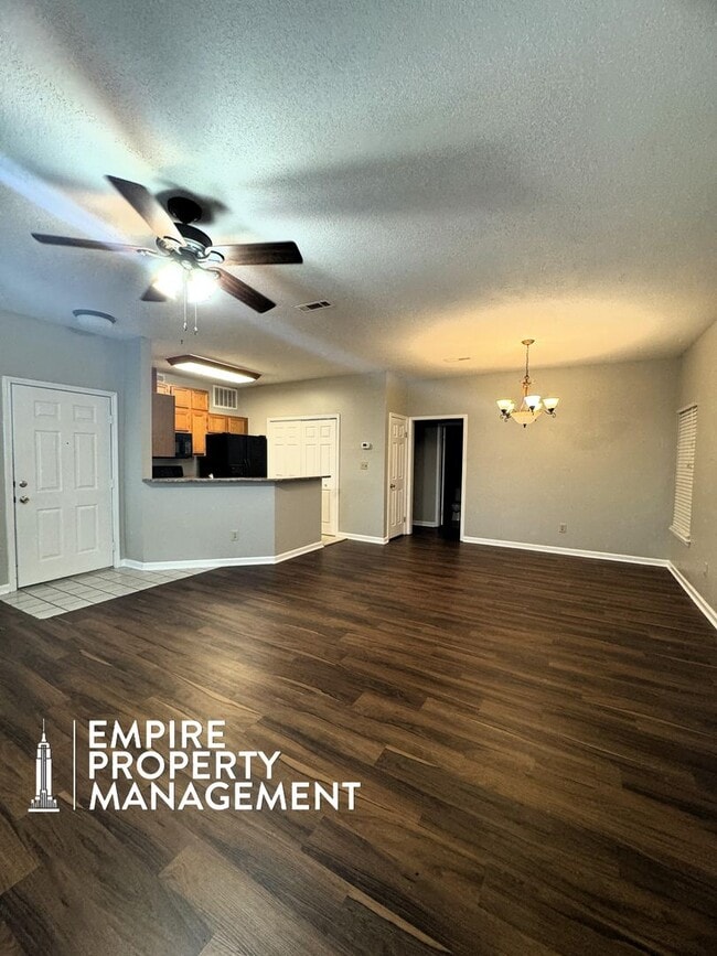 Photo - Move-In Special!! 1/2 Off First Month's Rent!!