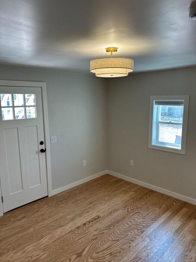 1338 W Monroe St Unit 1338 W Monroe West side