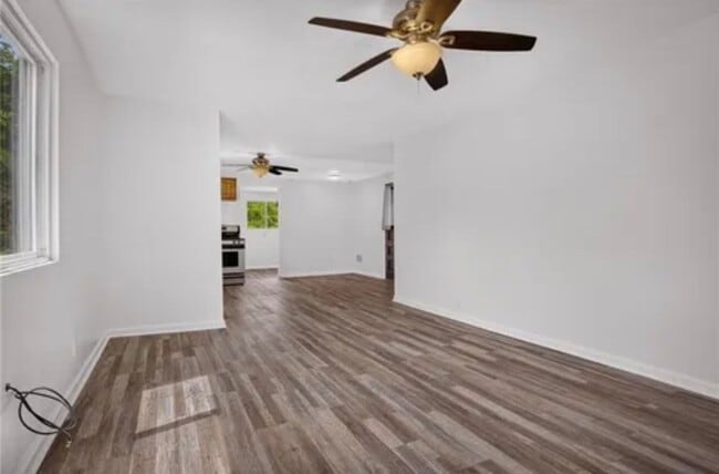 Photo - 6 Hemlock St