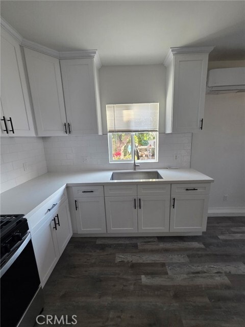 Photo - 6024 Ensign Ave