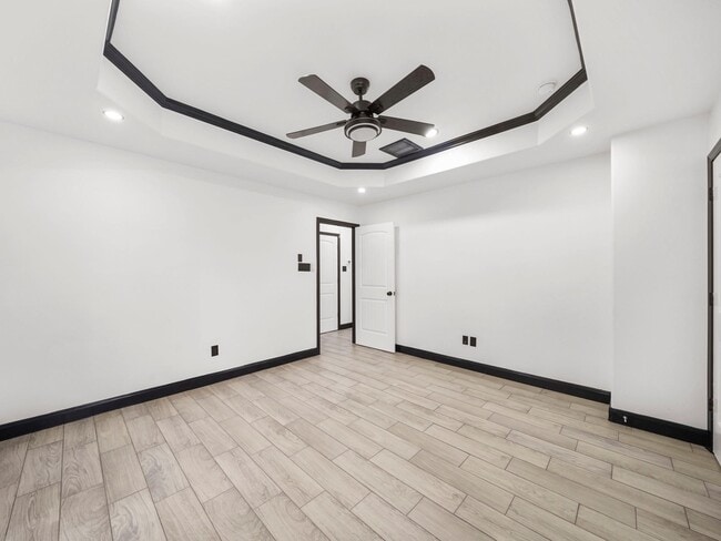 Photo - 4737 Reed Rd Unit B