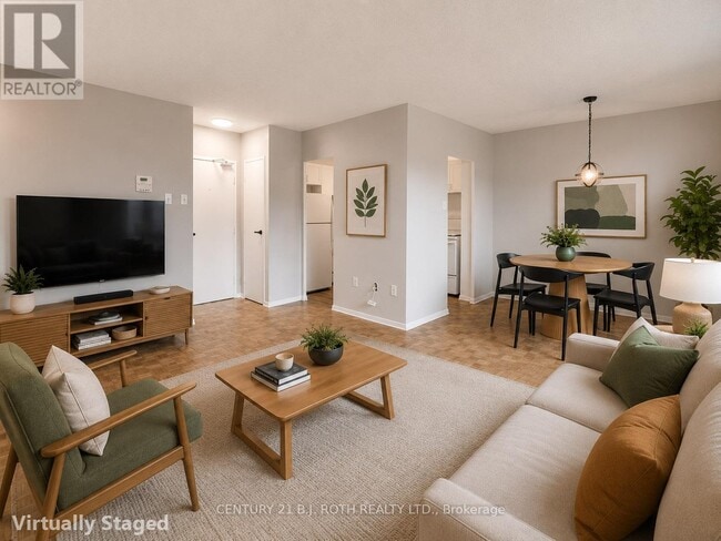 Photo - 98 Holgate St