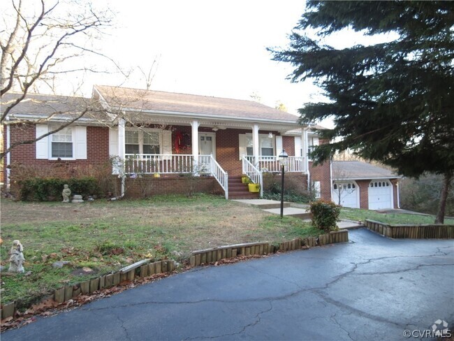 Building Photo - 14219 Spruce Ave Rental