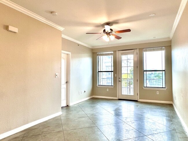 Photo - 2505 San Gabriel Unit 412