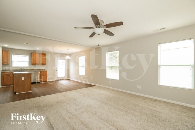 Photo - 1977 Paragon Dr