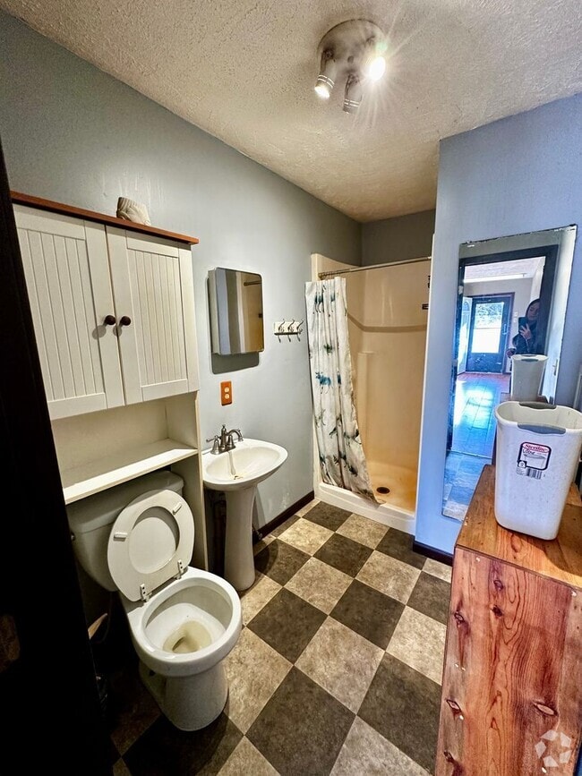 Building Photo - 34420 Thorpe Ct Unit 2 Rental