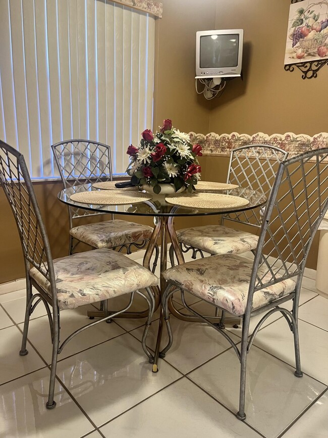 Photo - 7831 Willow Spring Dr Unit 524