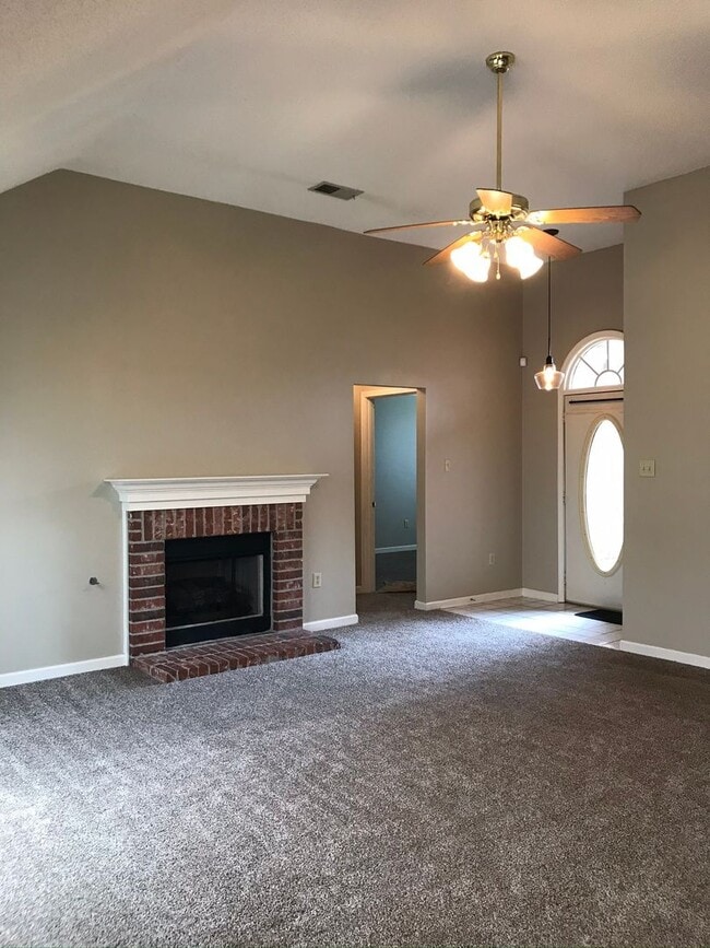Photo - Olive Branch - 3 Bedroom, 2 Full bath Split Plan with Patio and Wood Privacy Fenced in Yard - Ove...