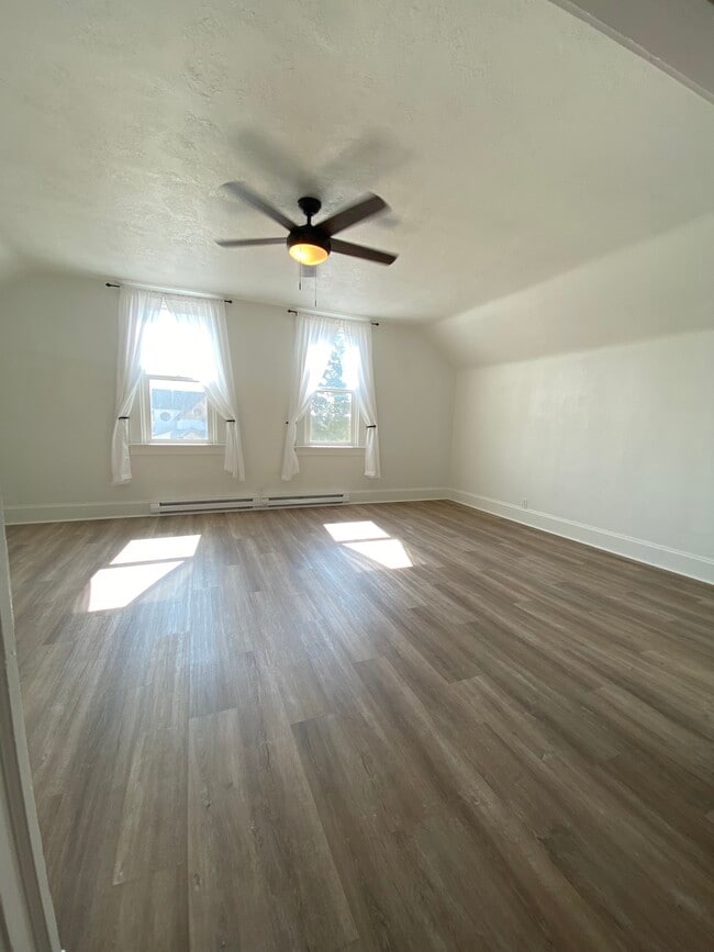 Photo - 224 W Shannon Ave Unit 226