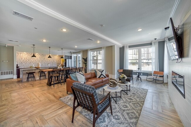 Casa club de la calle Milwee - Milwee Street Apartments