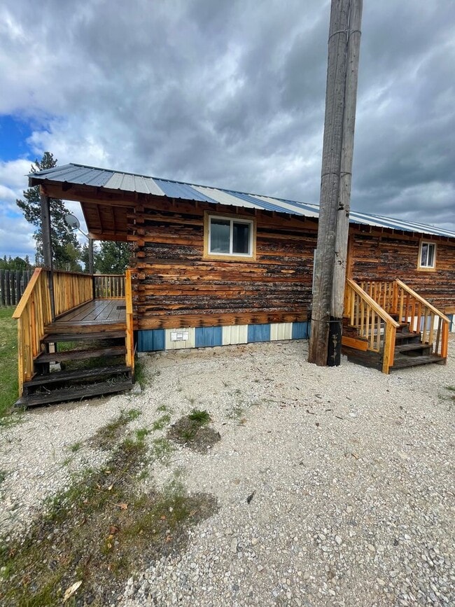 Photo - 888 Westside Rd