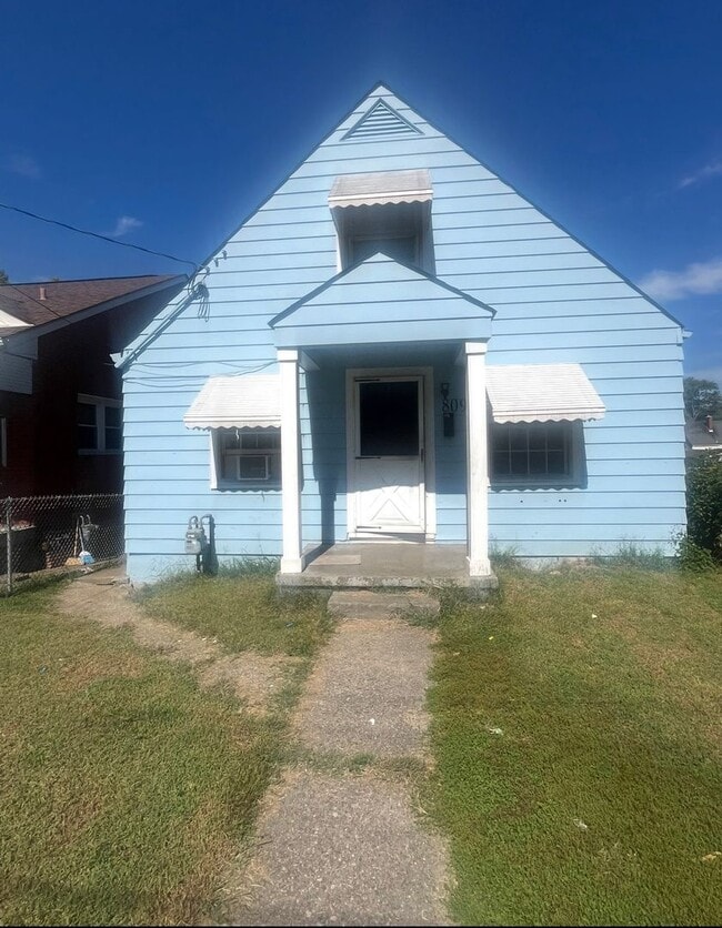 Building Photo - Gorgeous fully renovated 3 br house!