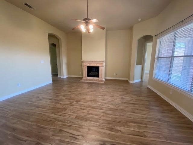 Photo - 4952 Stephanie St