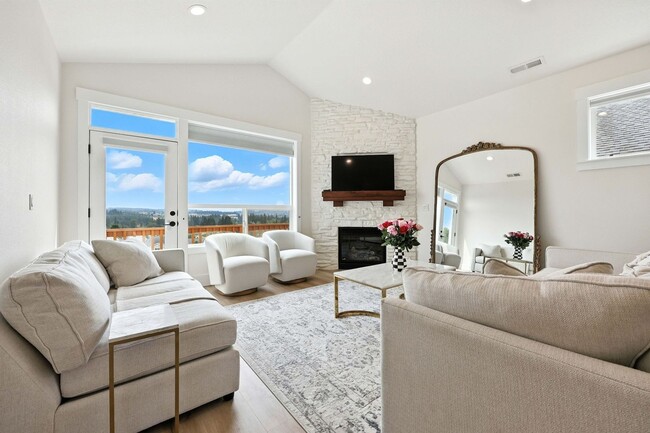 Photo - 15004 SE Shaunte Ln