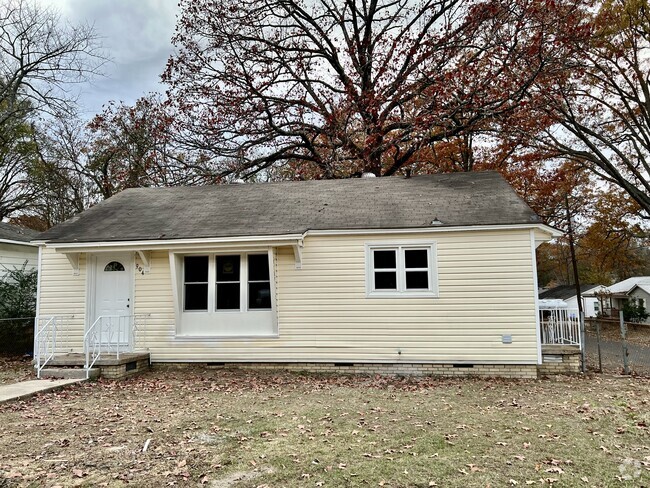 Building Photo - 904 Wilson St Rental