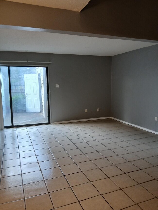 Photo - 2814 Los Gatos Ct Unit 2814 ‘Los Gatos