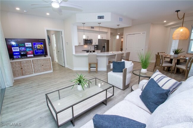 Building Photo - 268 Indies Dr E Unit 102