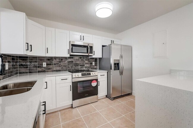 Photo - 1601 SW 32nd Pl