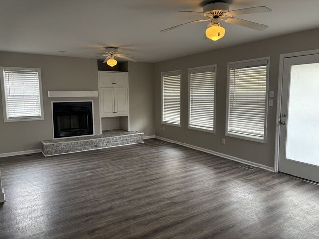 Photo - 118 Wyndward Ct