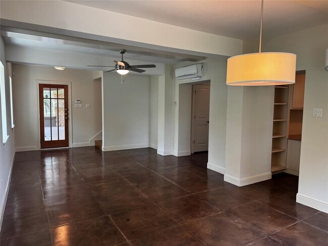 Photo - 1216 W 22nd St