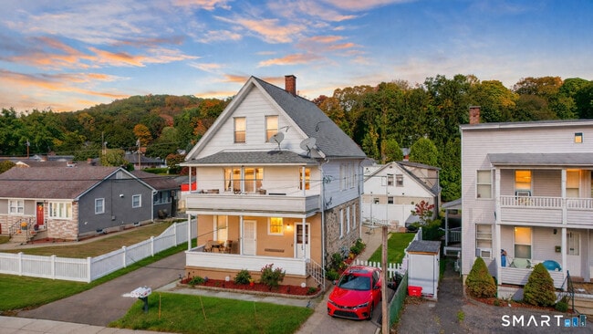 Building Photo - 301 Roosevelt Dr Unit 1