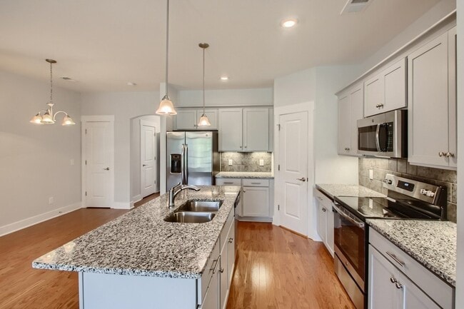 Photo - 3007 Blueberry Ln
