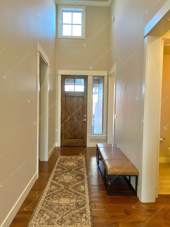 Photo - Luxury Single-Level 3BR - 3.5BA Living in Tetherow