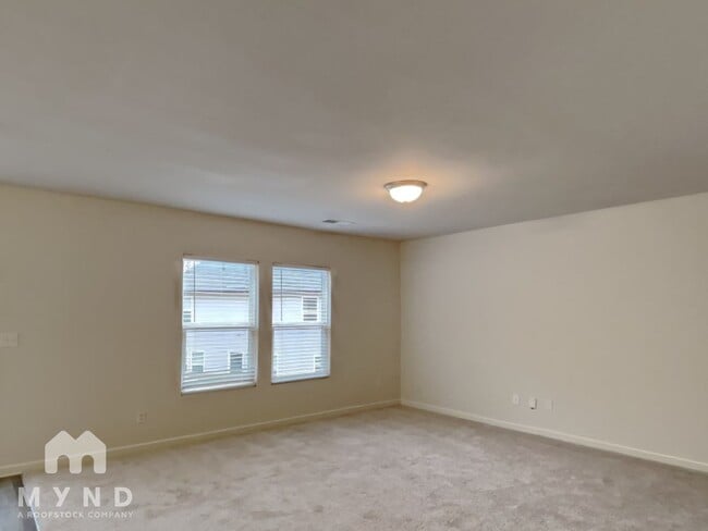 Photo - 344 Freeman Cir