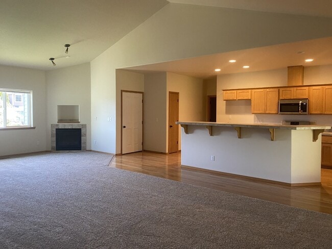 Photo - 5251 Kali St SE