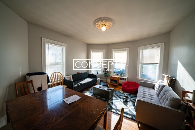 Building Photo - 63 Hillside St Unit 1