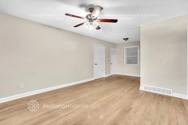 Photo - 2885 Gresham Rd S E