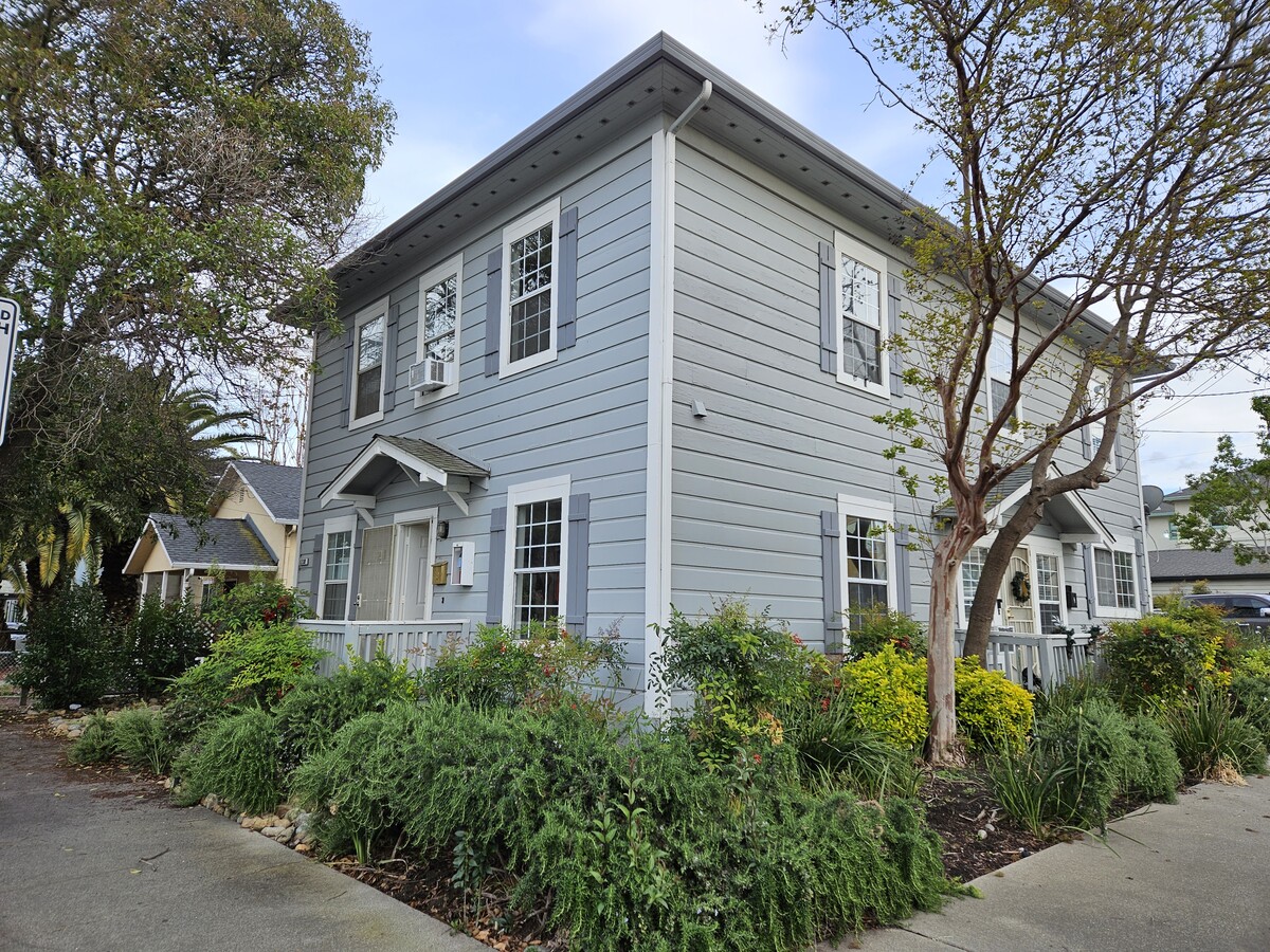 Photo - 523 W 6th St