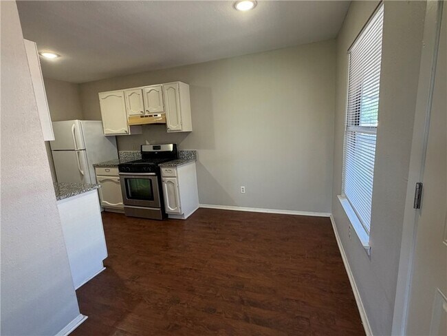 802 Navidad St Unit D