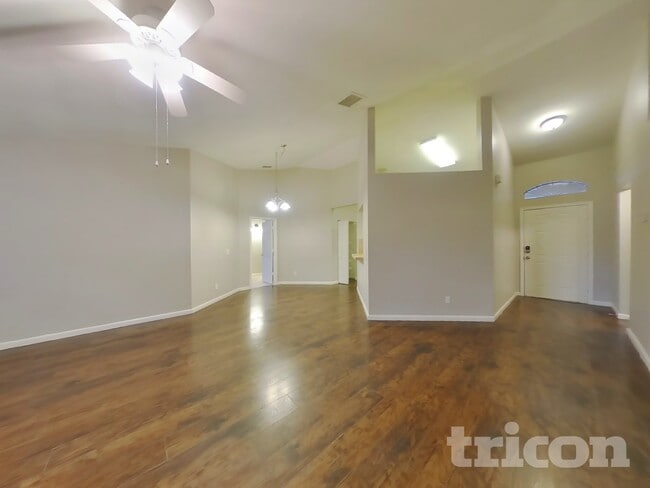 Photo - 4716 Hunts Ct