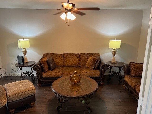 Building Photo - 307 Shirleen Dr