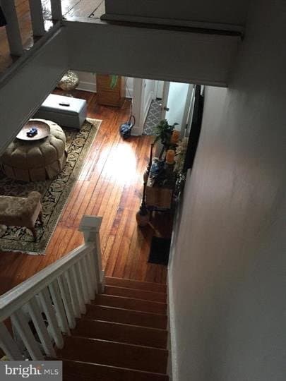 Photo - 355 Mercy St