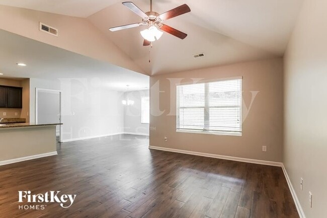 Photo - 4631 Woodford Cir