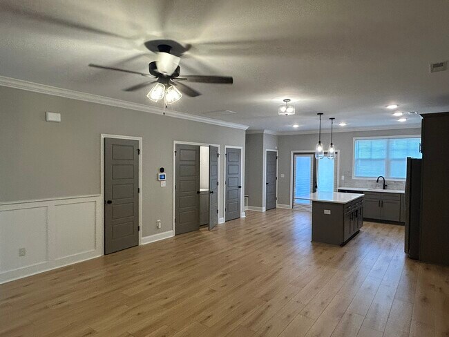 Photo - 163 Susan Lynn Dr