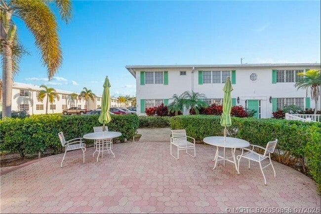 1851 NE 62nd St Unidad 507