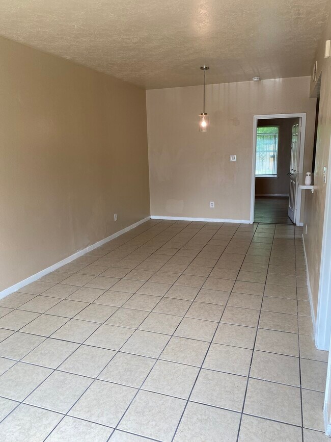 Photo - 8130 Jutland Rd