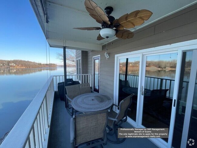 Building Photo - 2BR/2BA WATERFRONT Condo for Rent in Charl...