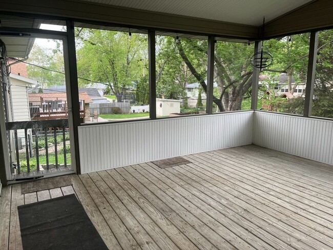 Photo - 1509 Tarragon Dr House