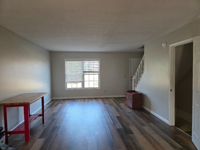 Photo - 2215 Reservoir St