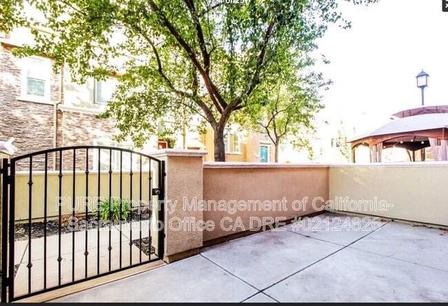 Photo - 1749 Camino Real Way