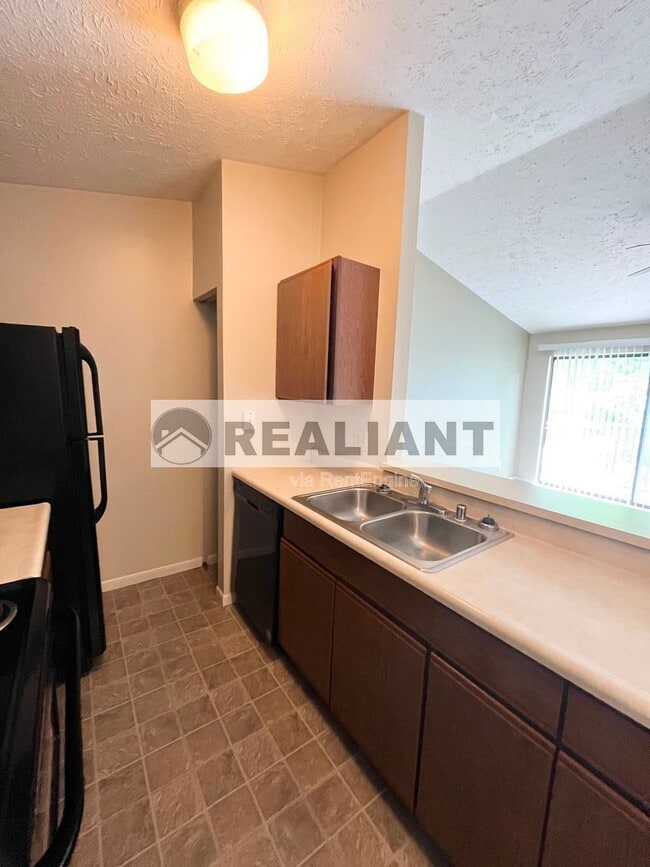 Photo - 24 Woodland Hills Dr Unit Suite 11