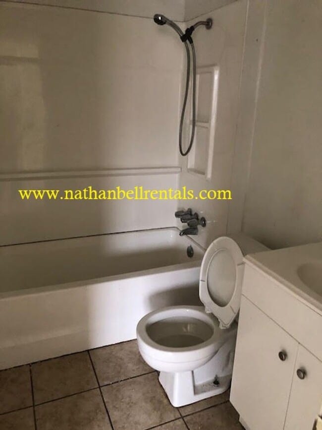 Photo - Single-Family Home: 4 Bed, 1.5 Bath