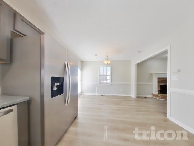 Photo - 27 Fairview Way