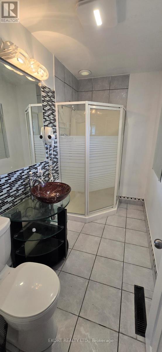 Photo - 87 S George St